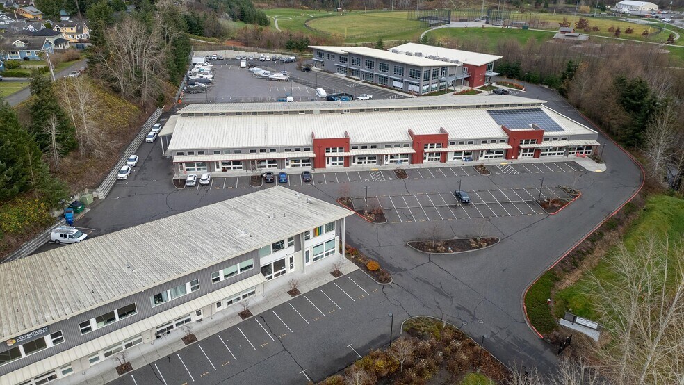 More Photos Of 905 Squalicum Way, Bellingham Flex For Sale