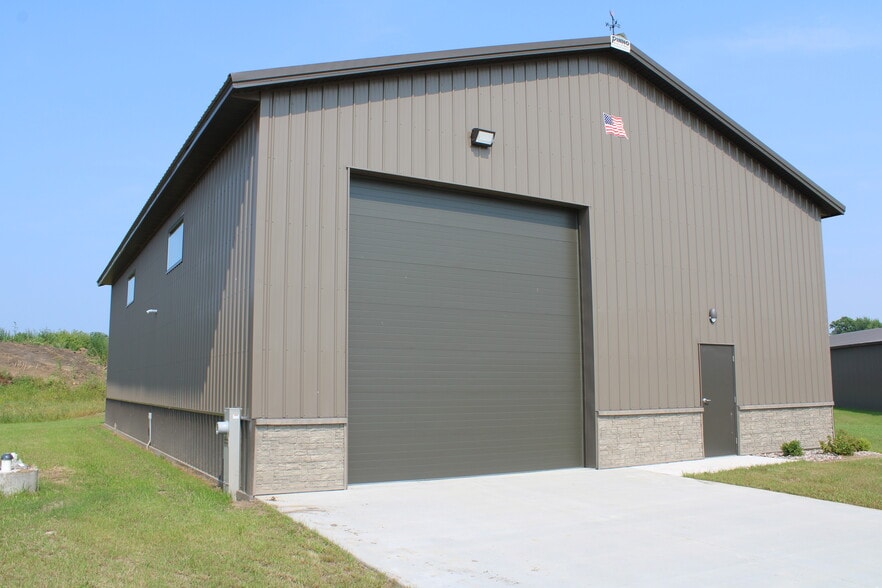 More Photos Of N5016 County Road V, Fond Du Lac Self Storage For Sale