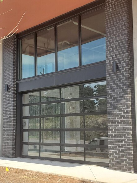 More Photos Of 982 Memorial Dr SE, Atlanta Apartments For Lease