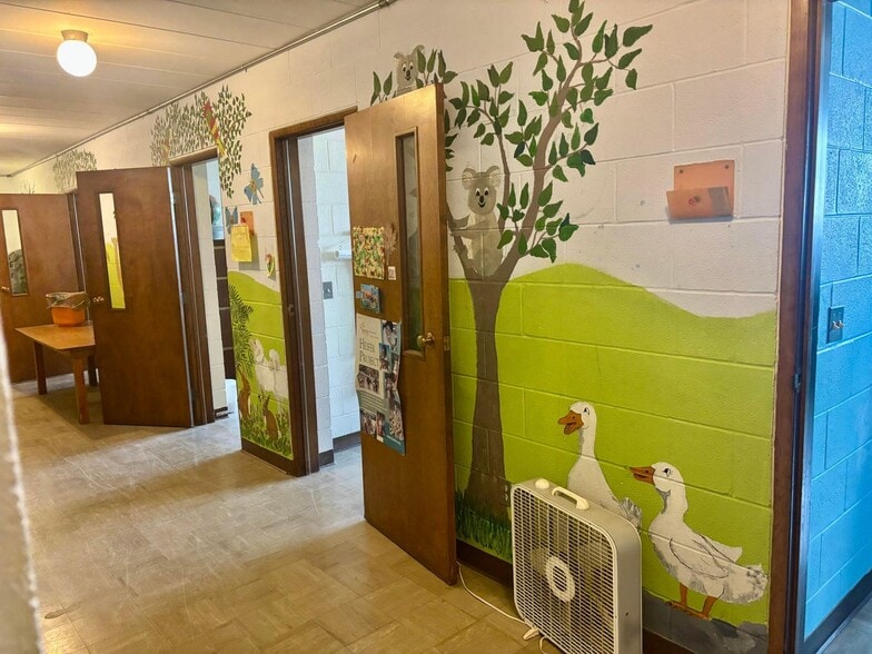 More Photos Of 13 E High St, Jeffersonville Religious Facility For Sale