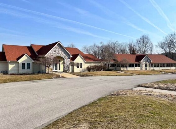 More Photos Of 3005 Noble Hawk Dr, Kendallville Sports And Entertainment For Sale