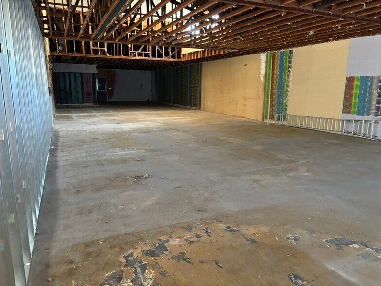 More Photos Of 3804-3806 4th Ave, San Diego Storefront For Lease