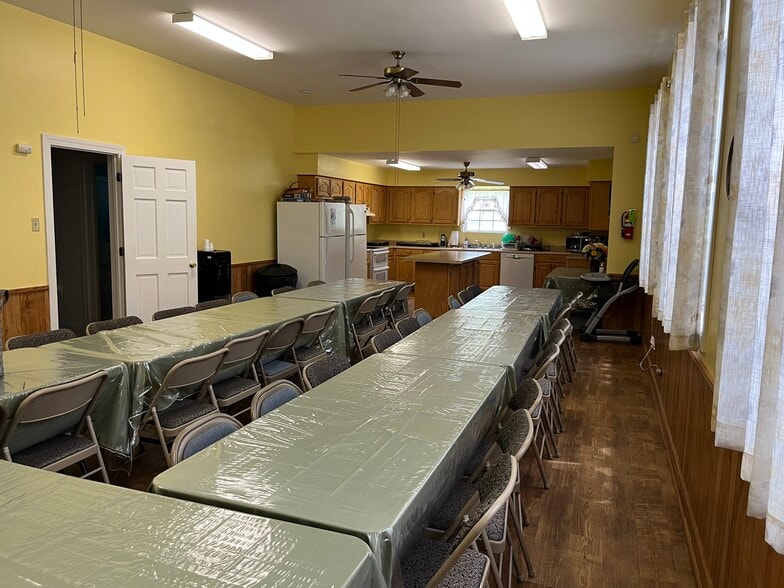 More Photos Of 836 Chester Ave, Tupelo Religious Facility For Sale