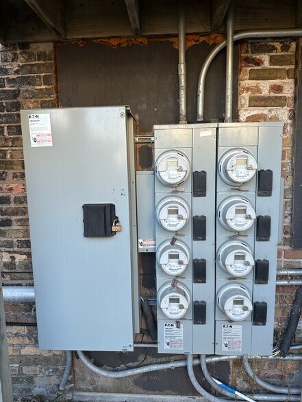 More Photos Of 2325 S California Ave, Chicago Apartments For Sale