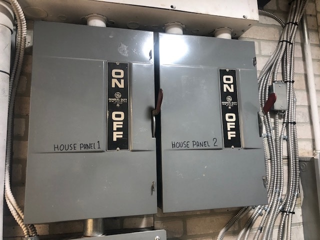 More Photos Of 2280 E 14 Mile Rd, Warren Storefront For Sale