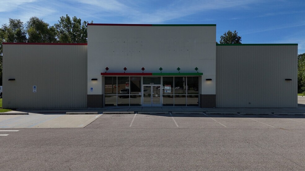 More Photos Of 10245 W Vienna Rd, Montrose Freestanding For Lease