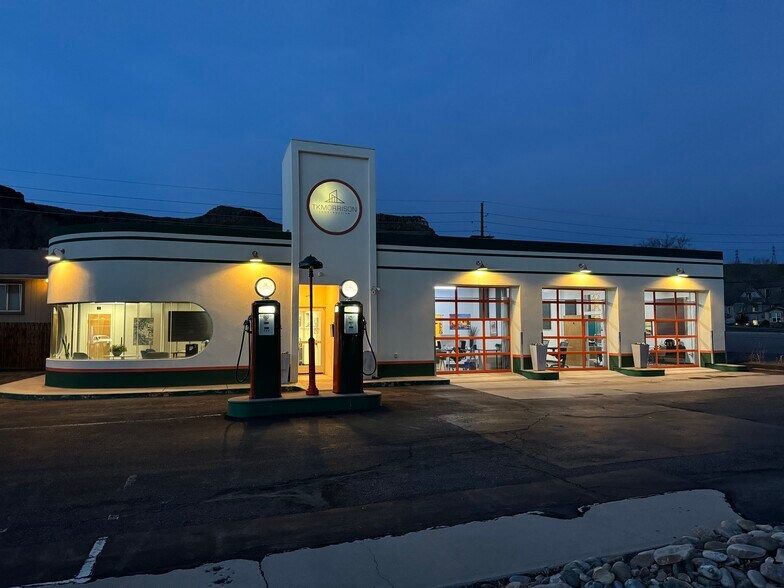 Primary Photo Of 1901 Jackson St, Golden Storefront Retail Office For Sale