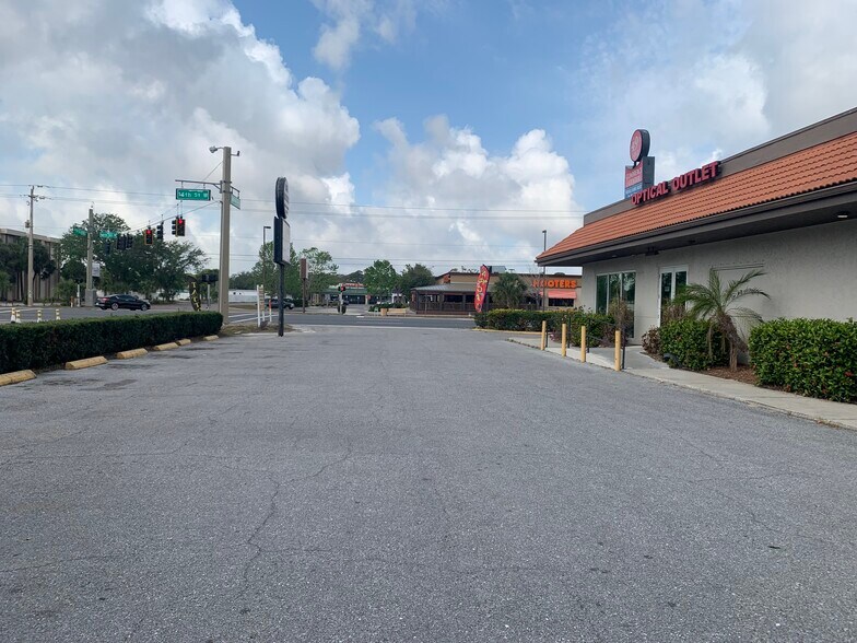 More Photos Of 4907 14th St W, Bradenton Storefront Retail Office For Lease