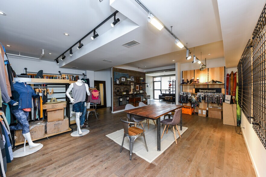 More Photos Of 750 Oakdale Rd, Toronto Light Distribution For Sale