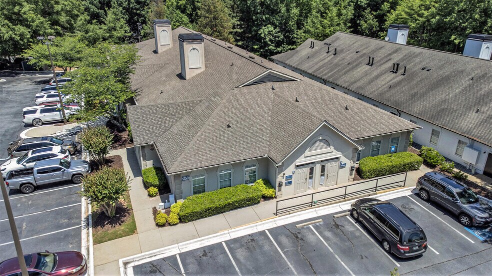 More Photos Of 1250 Upper Hembree Rd, Roswell Medical For Lease
