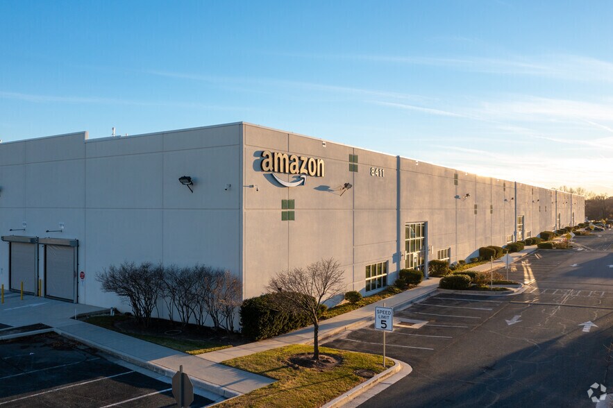 Primary Photo Of 8411 Kelso Dr, Essex Distribution For Lease