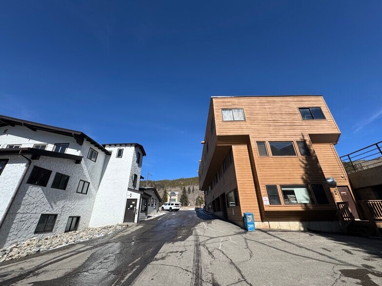 More Photos Of 23024 US Highway 6, Keystone Office For Sale