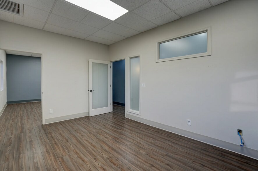 More Photos Of 1456 W Gurley St, Prescott Office For Lease