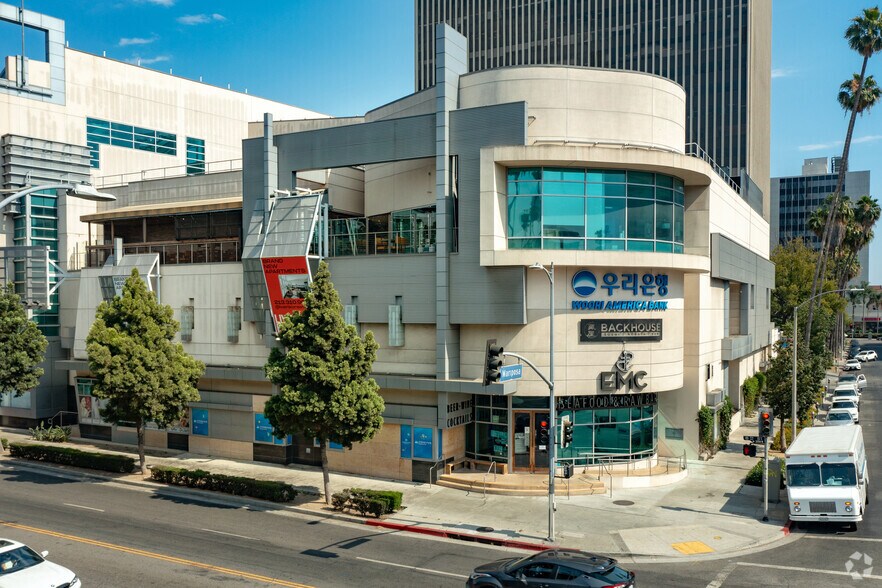 More Photos Of 3500 W 6th St, Los Angeles Storefront For Lease