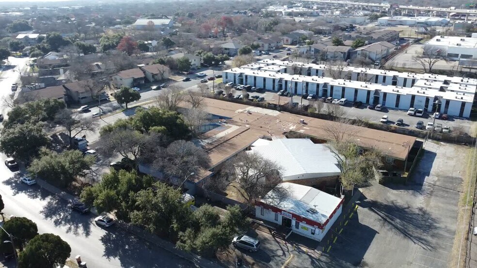 Primary Photo Of 9052 Galewood Dr, Austin Hotel For Sale