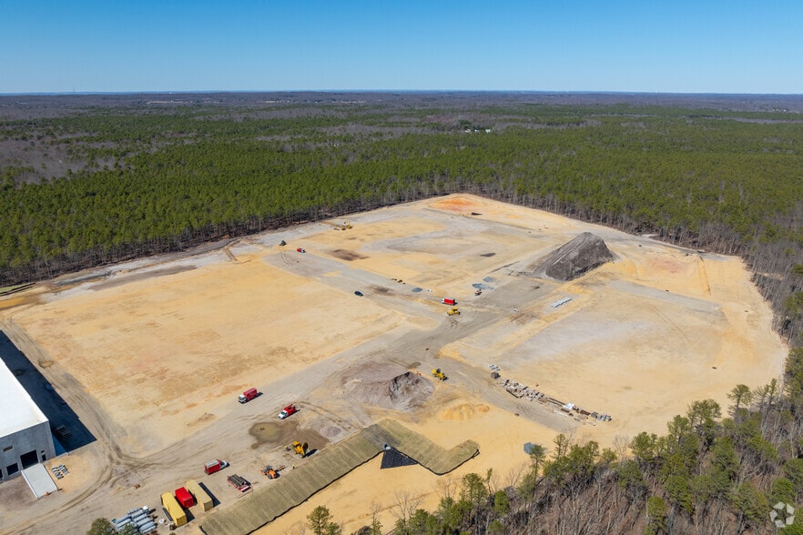 More Photos Of 400 Kolendorski Rd, Jackson Township Unknown For Lease