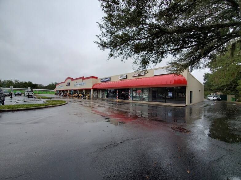 More Photos Of 1801-1803 James L Redman Pky, Plant City Unknown For Lease