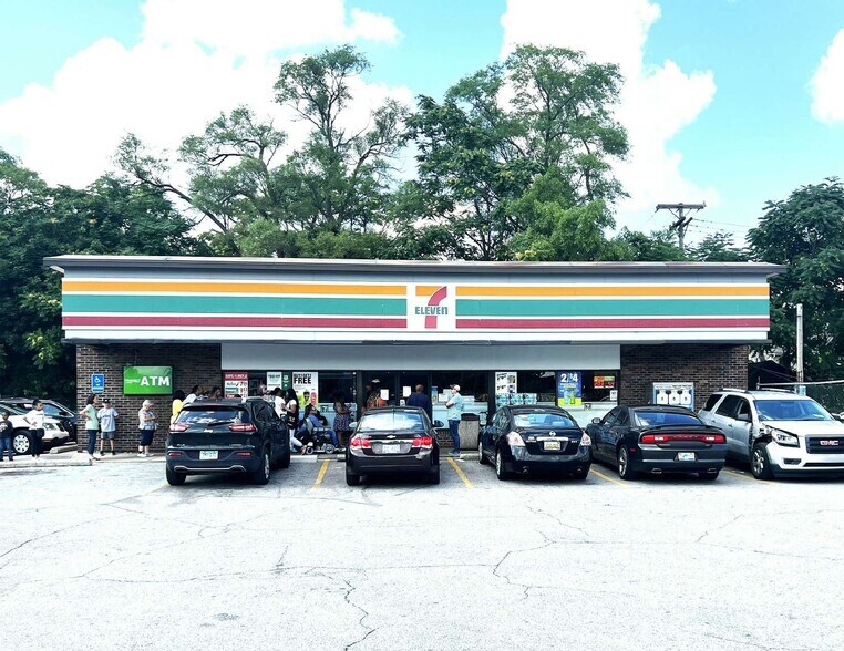 More Photos Of 1040 W 9 Mile Rd, Ferndale Convenience Store For Sale