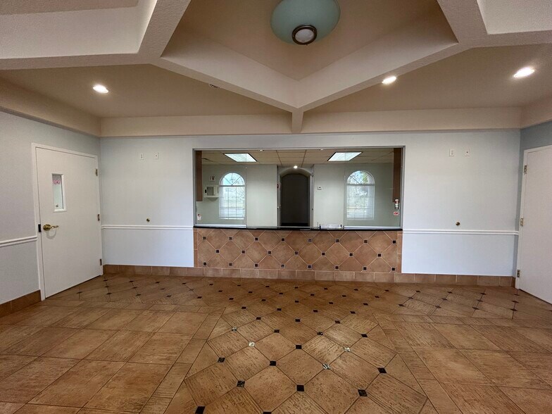 More Photos Of 37914 Daughtery Rd, Zephyrhills Medical For Sale