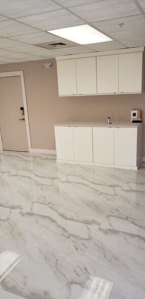 More Photos Of 1835 NW 112th Ave, Miami Warehouse For Lease