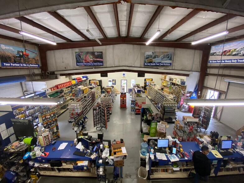 More Photos Of 803 E Main St, El Centro Auto Repair For Sale