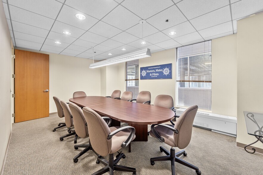 More Photos Of 1025 Connecticut Ave NW, Washington Office For Lease