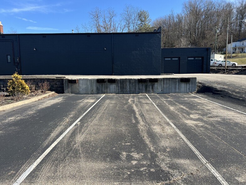 More Photos Of 465 E Main St, Batavia Warehouse For Sale