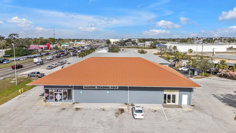 More Photos Of 4694 Tamiami Trl, Port Charlotte Freestanding For Lease