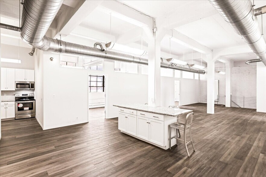 More Photos Of 109 N Orianna St, Philadelphia Office For Sale