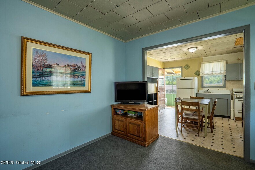 More Photos Of 4140 County Route 48, Argyle Specialty For Sale