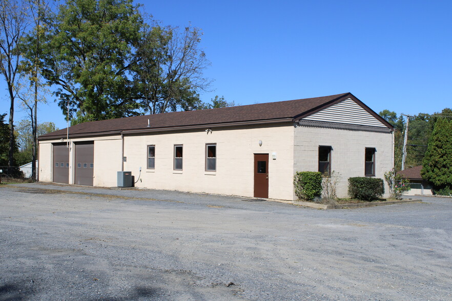 Primary Photo Of 716 New Brunswick Ave, Alpha Freestanding For Lease