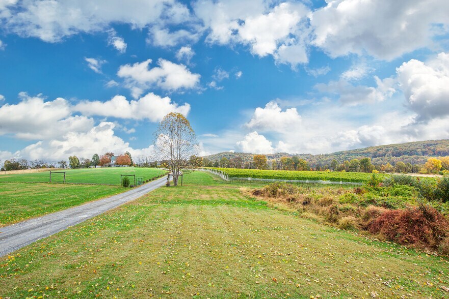 More Photos Of 33 County Road 627, Phillipsburg Specialty For Sale