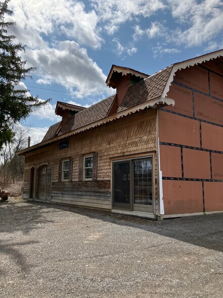 More Photos Of 2985 Mill Pl, Sauquoit Manufacturing For Sale