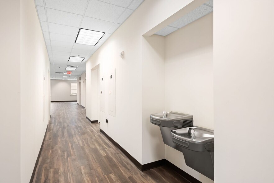 More Photos Of 112 Long Hollow Pike, Goodlettsville Office For Lease