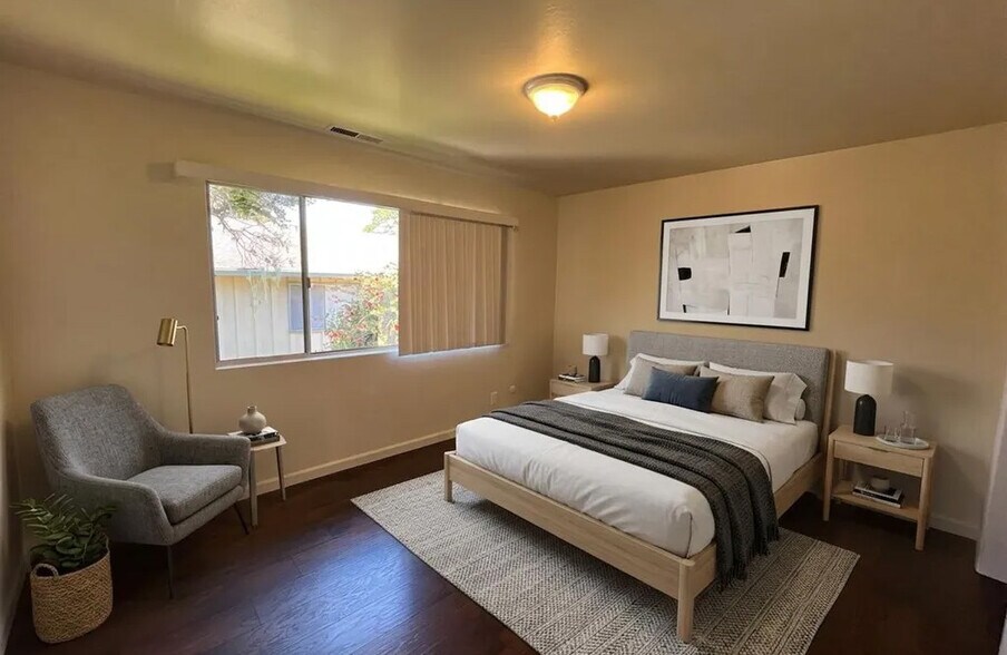 More Photos Of 818 Sunset Dr, Pacific Grove Apartments For Sale