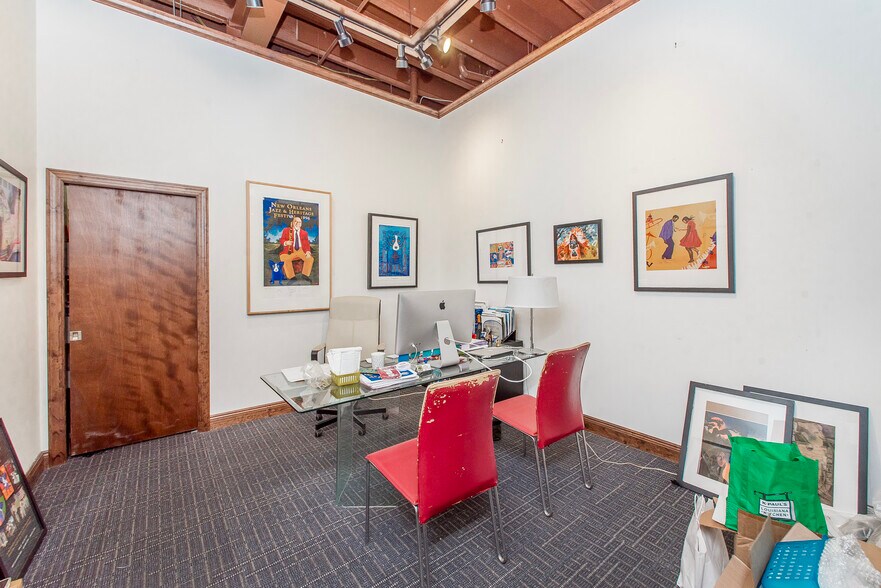More Photos Of 747 Magazine St, New Orleans Office For Sale