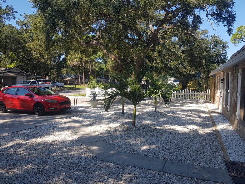 More Photos Of 311 58th Ave E, Bradenton Apartments For Sale