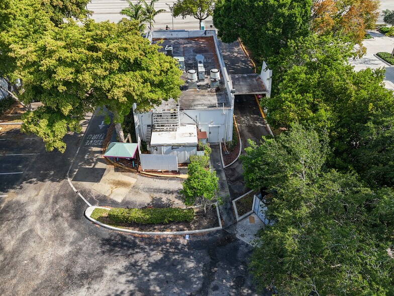 More Photos Of 750 W Sample Rd, Pompano Beach Fast Food For Lease