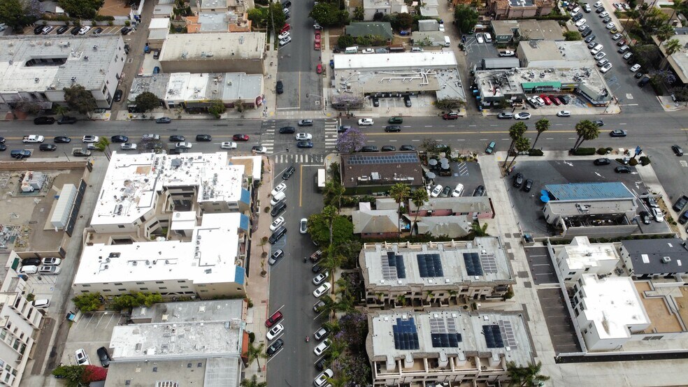 More Photos Of 7527 Draper Ave, La Jolla Medical For Lease