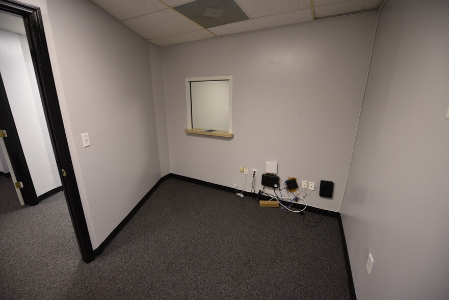 More Photos Of 1200 N Central Ave, Kissimmee Office For Lease