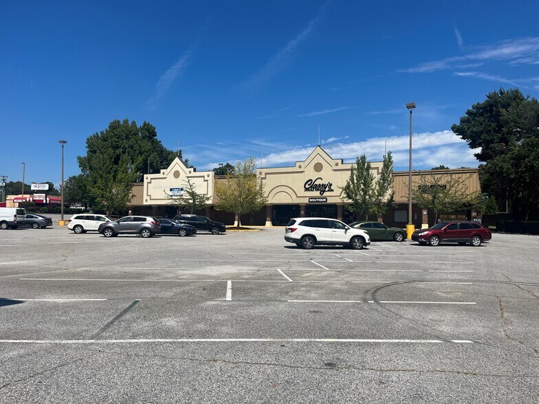 Primary Photo Of 141 Fernwood Dr, Spartanburg Unknown For Lease