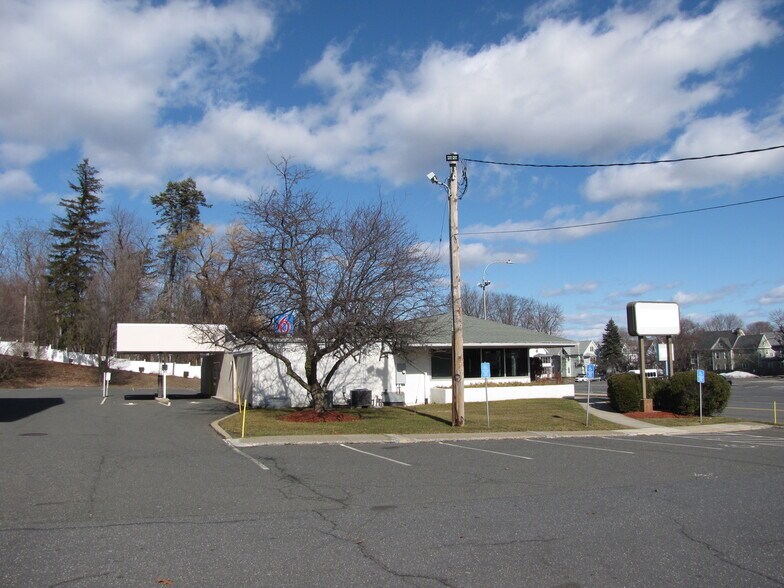 Primary Photo Of 1515 Northampton St, Holyoke Bank For Sale