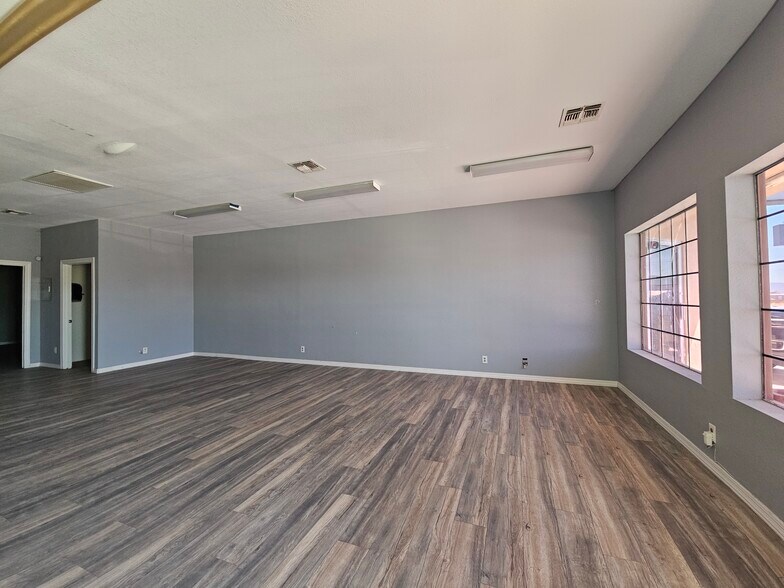 More Photos Of 4350 Highway 95, Fort Mohave Flex For Lease