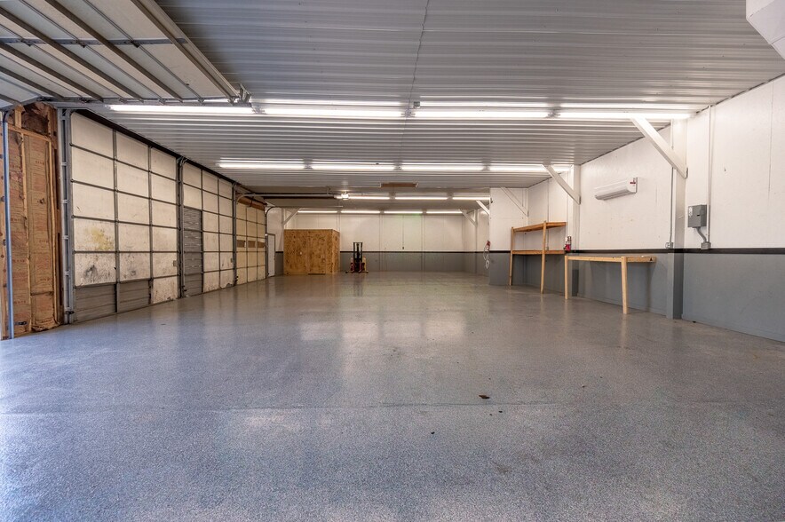 More Photos Of 621 Star st, El Dorado Warehouse For Sale