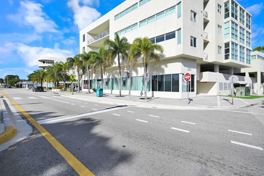 More Photos Of 2301 Wilton Dr, Wilton Manors Apartments For Sale