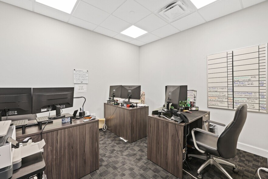 More Photos Of 10055 Yamato Rd, Boca Raton Medical For Sale