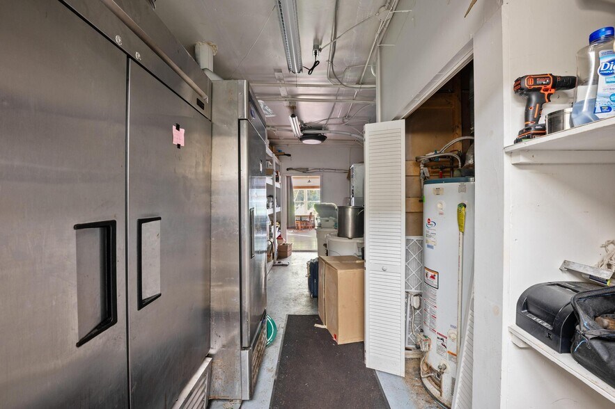 More Photos Of 15212 N Red Bud Trl, Buchanan General Retail For Sale