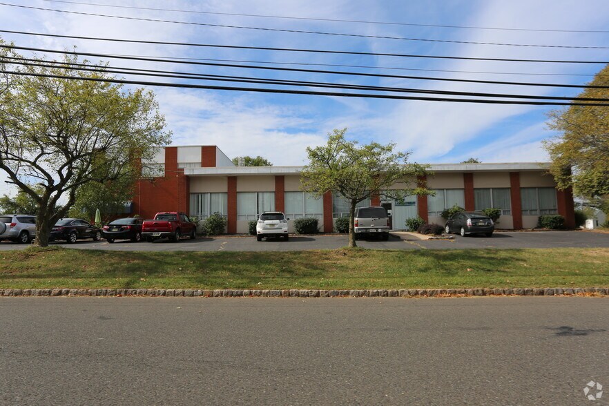 Primary Photo Of 1-5 Columbia Rd, Branchburg Light Manufacturing For Lease