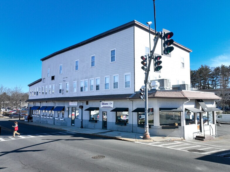 More Photos Of 151-159 Linden St, Wellesley Office For Lease