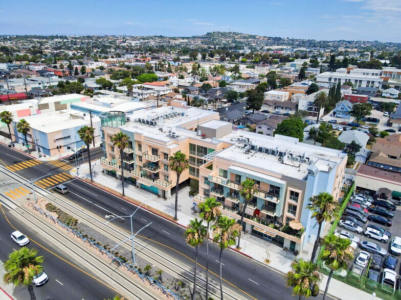 More Photos Of 1598 Long Beach Blvd, Long Beach Storefront Retail Office For Sale